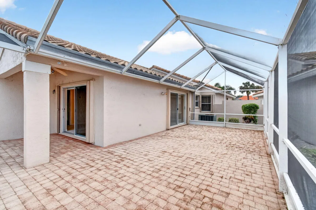  Residence photo 61