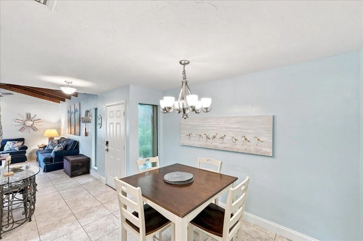  Residence photo 10