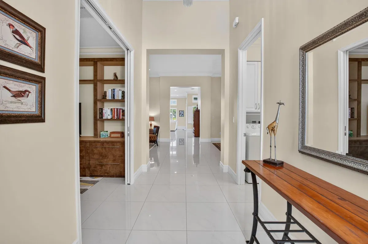 Residence photo 7
