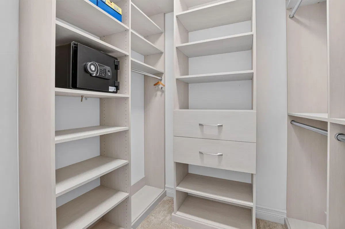 Residence photo 37
