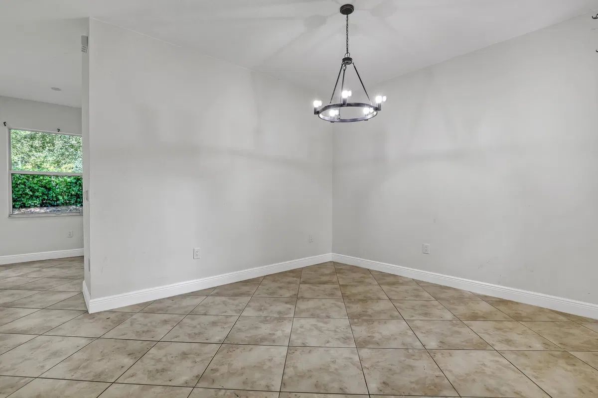 Residence photo 7