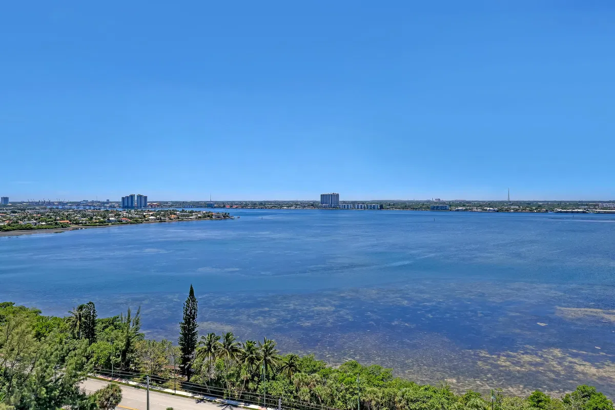 Corniche Singer Island Unit 1703 photo 22