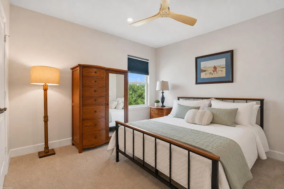 Residence photo 34