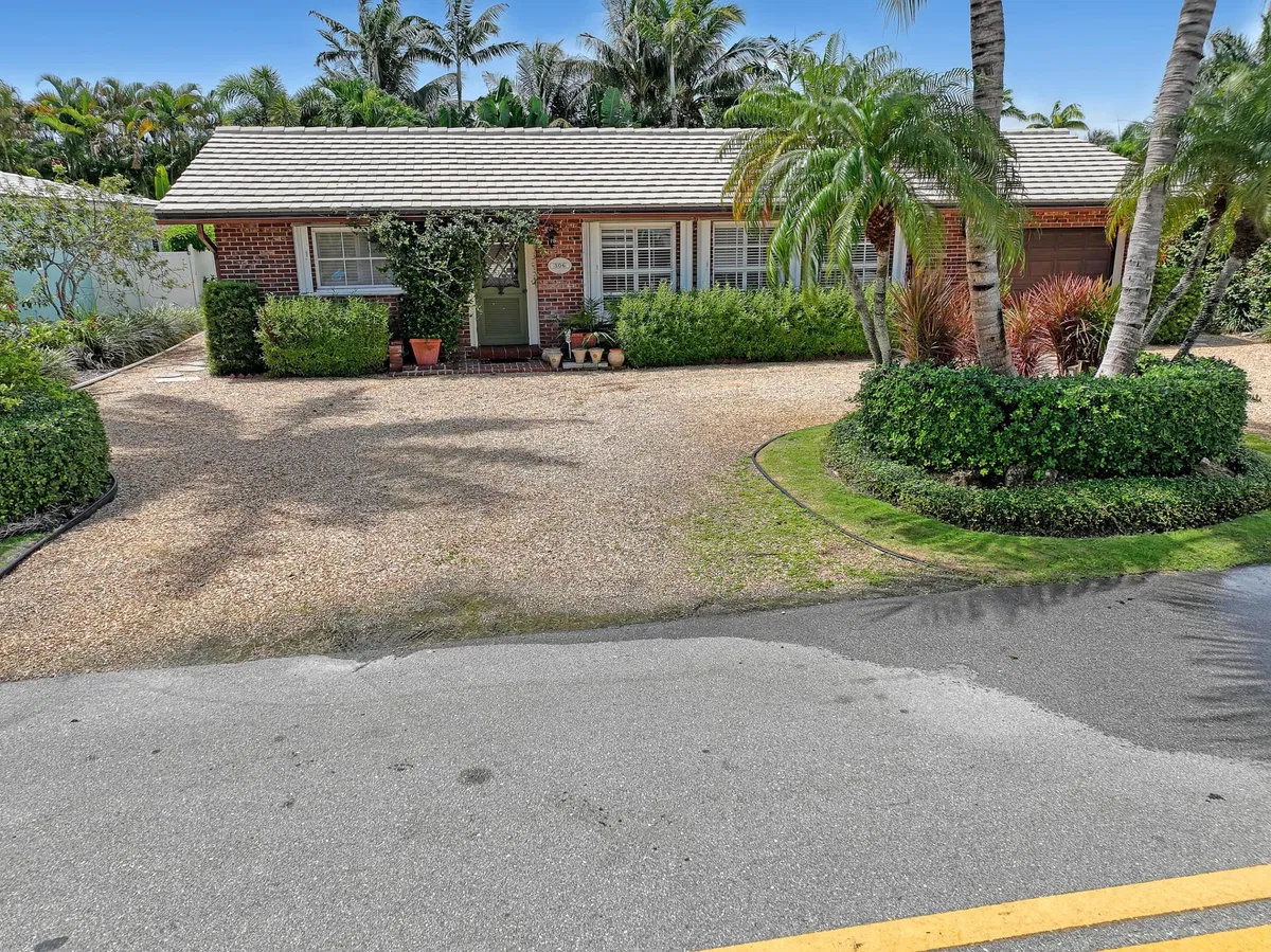 Palm Beach Shores Residence photo 4