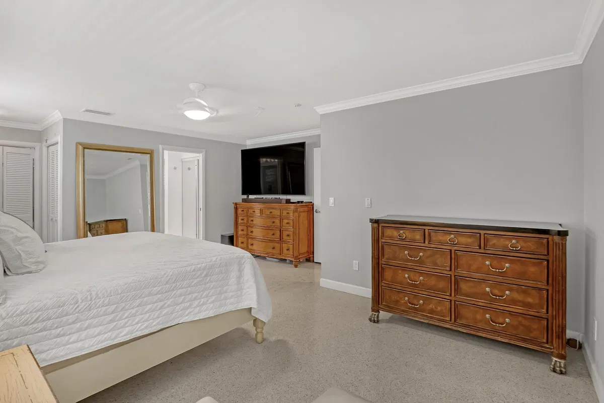 Palm Beach Shores Residence photo 25