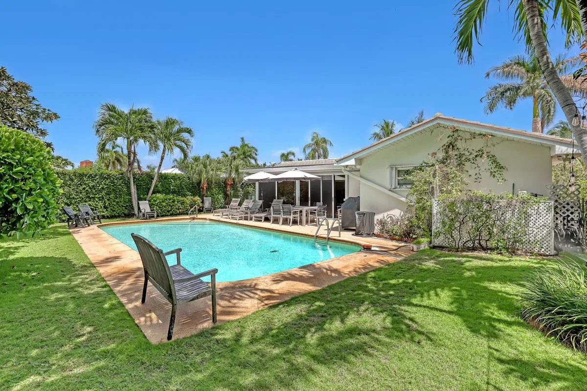Palm Beach Shores Residence photo 37