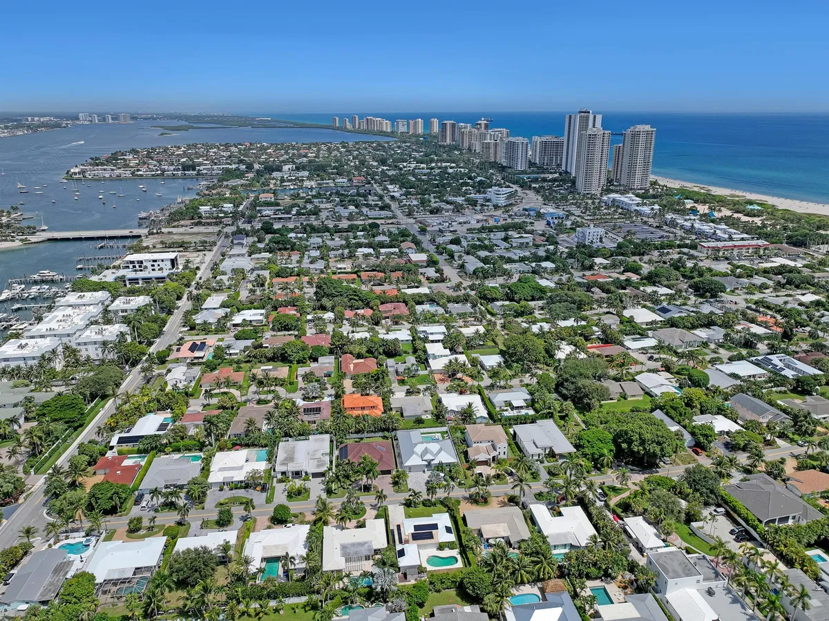 Palm Beach Shores Residence photo 52