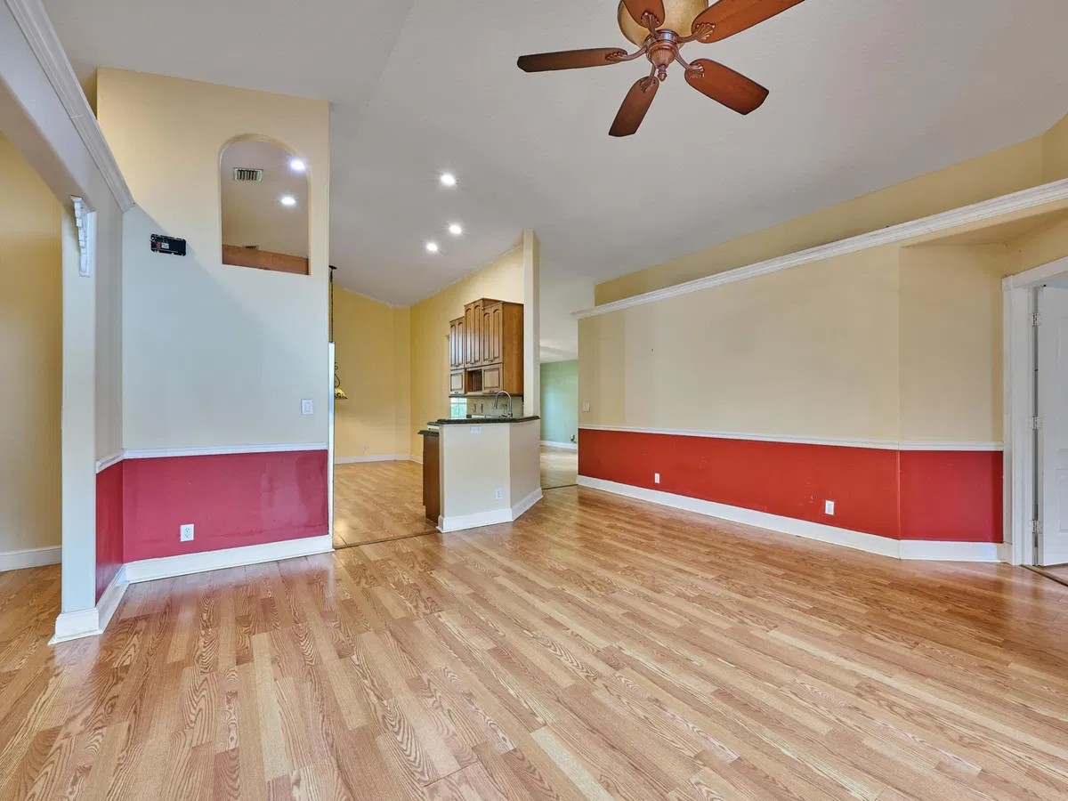 Residence photo 19