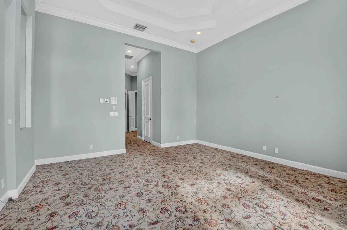 Residence photo 19