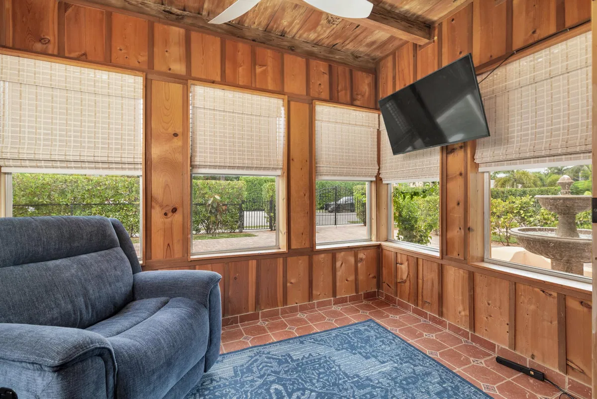 SoSo West Palm Beach Residence photo 10