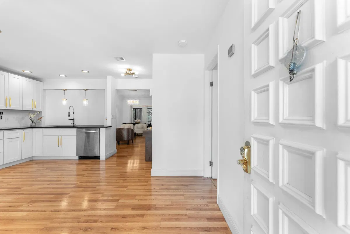 Residence photo 10