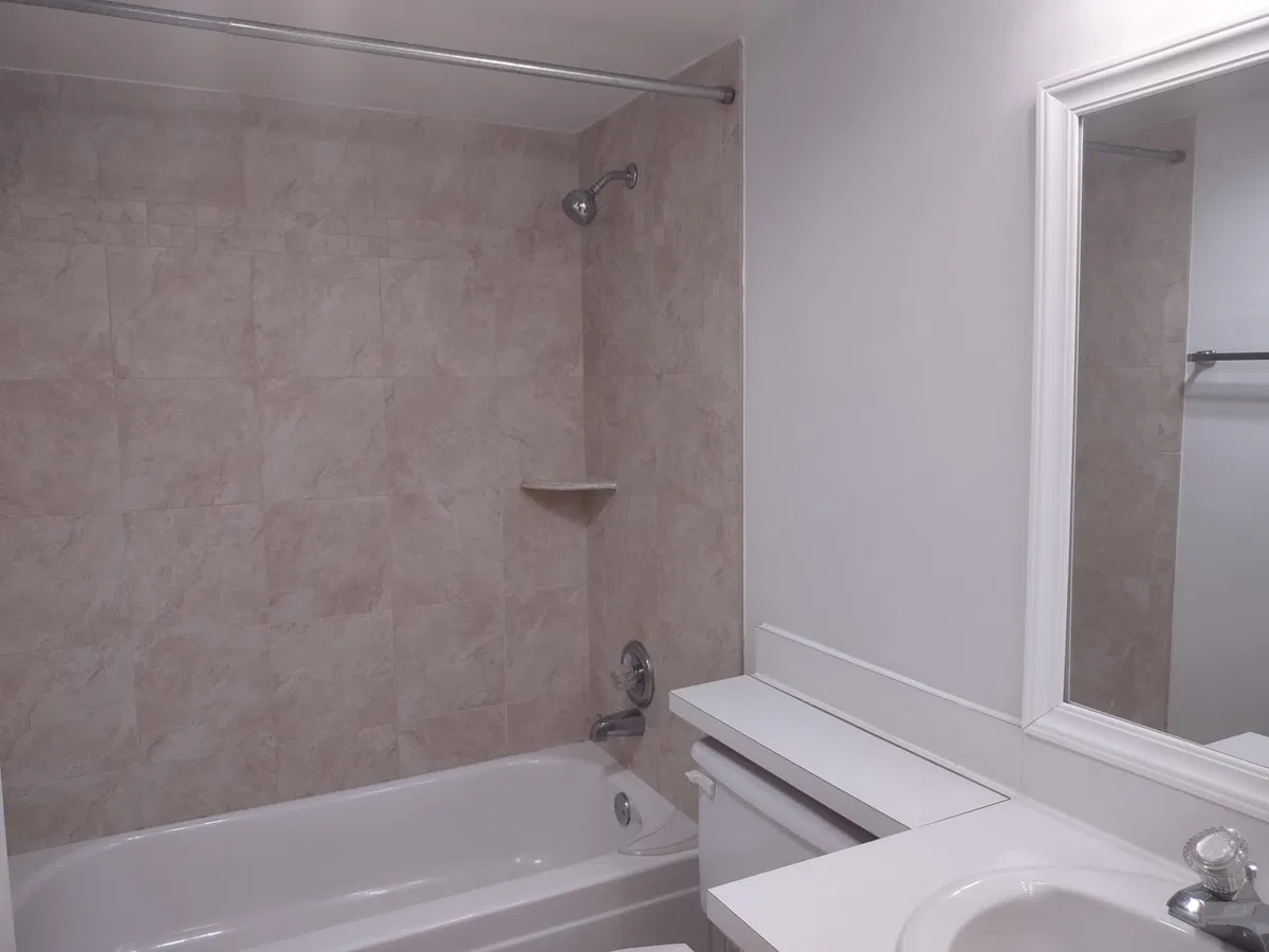 Unit 207 photo 7