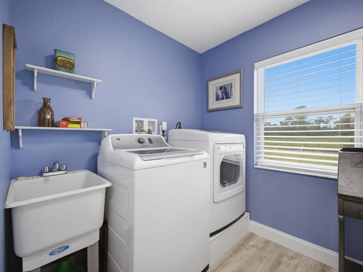Residence photo 31