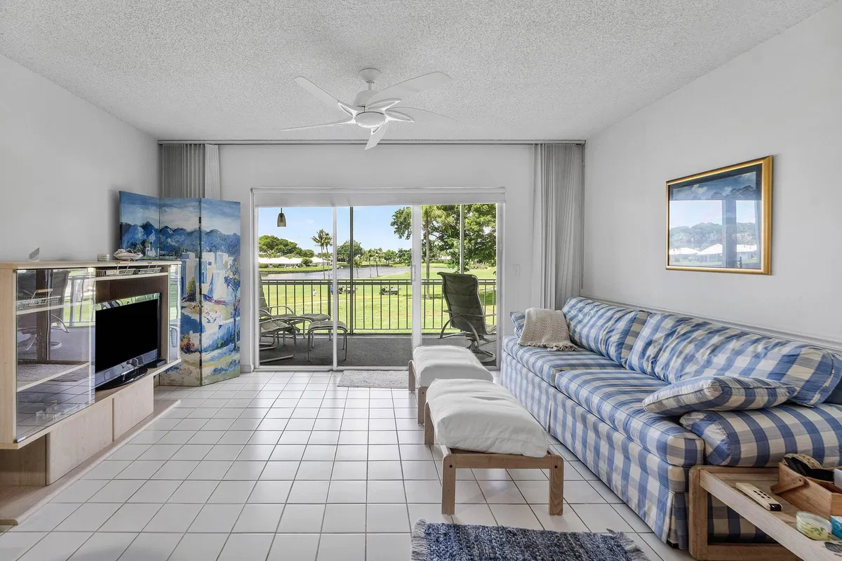  Unit 204 photo 13