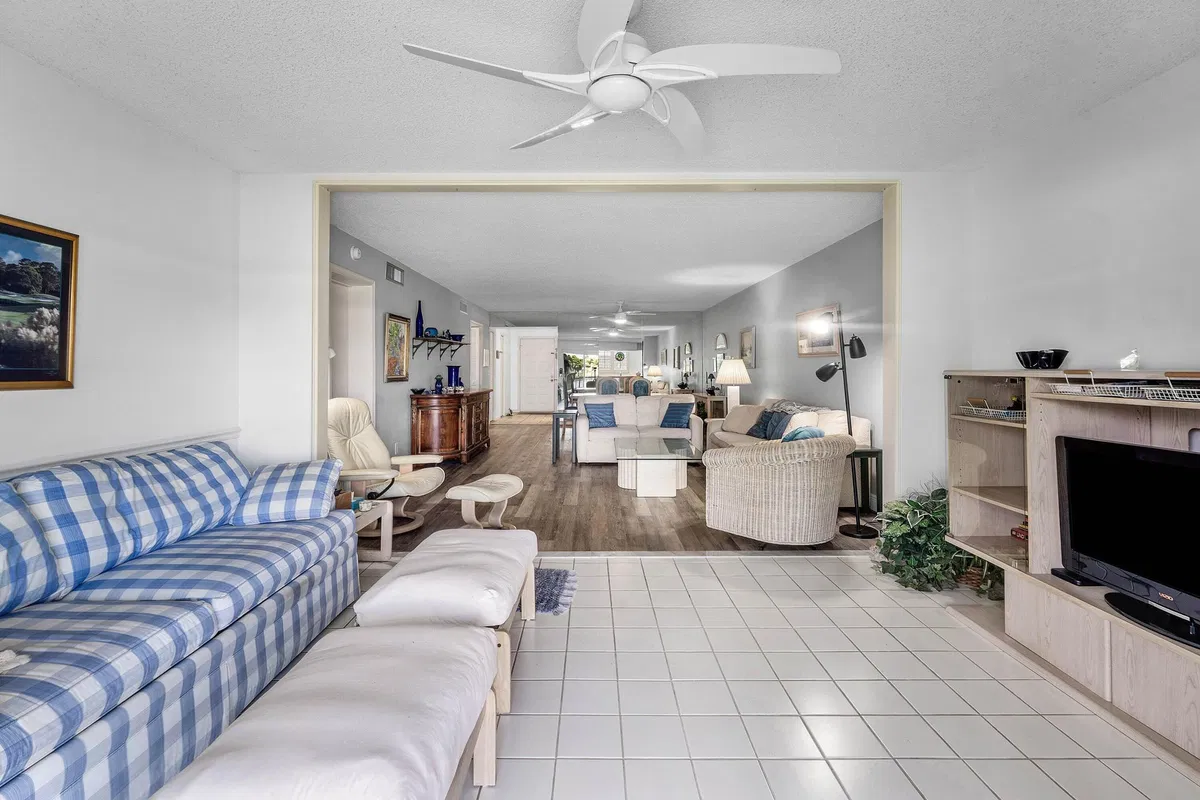  Unit 204 photo 16