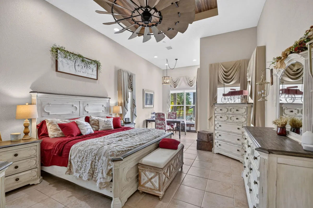Residence photo 22