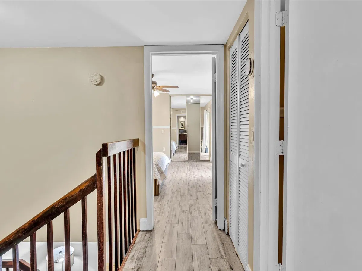  Unit 38B photo 28