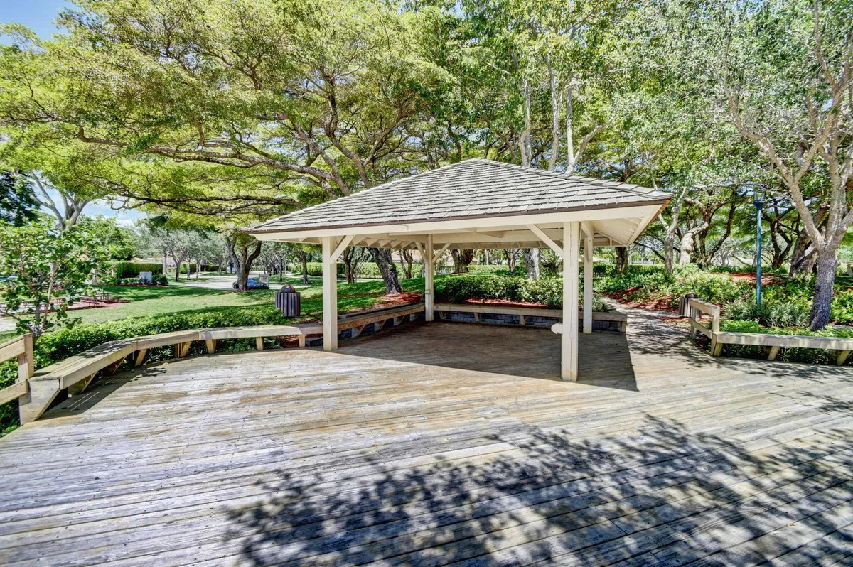 Residence photo 55