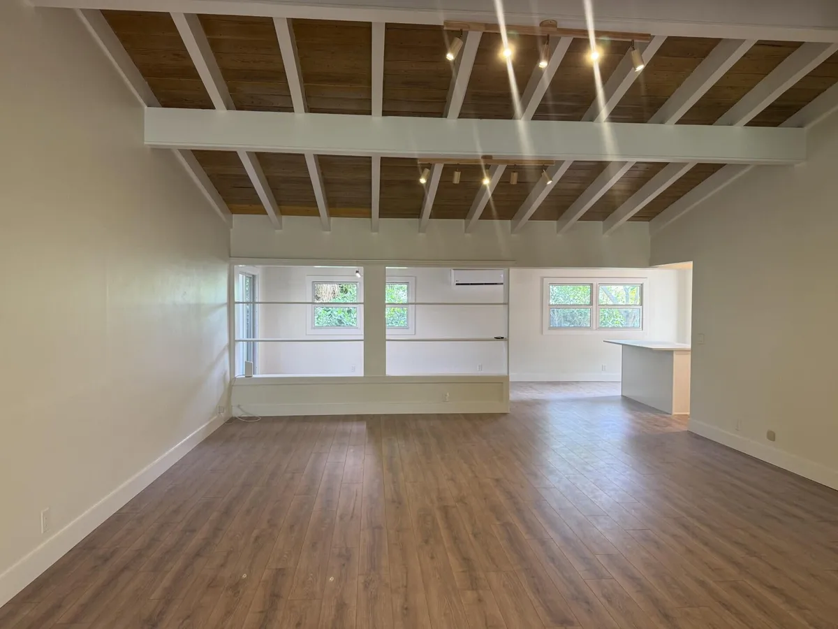 Residence photo 4