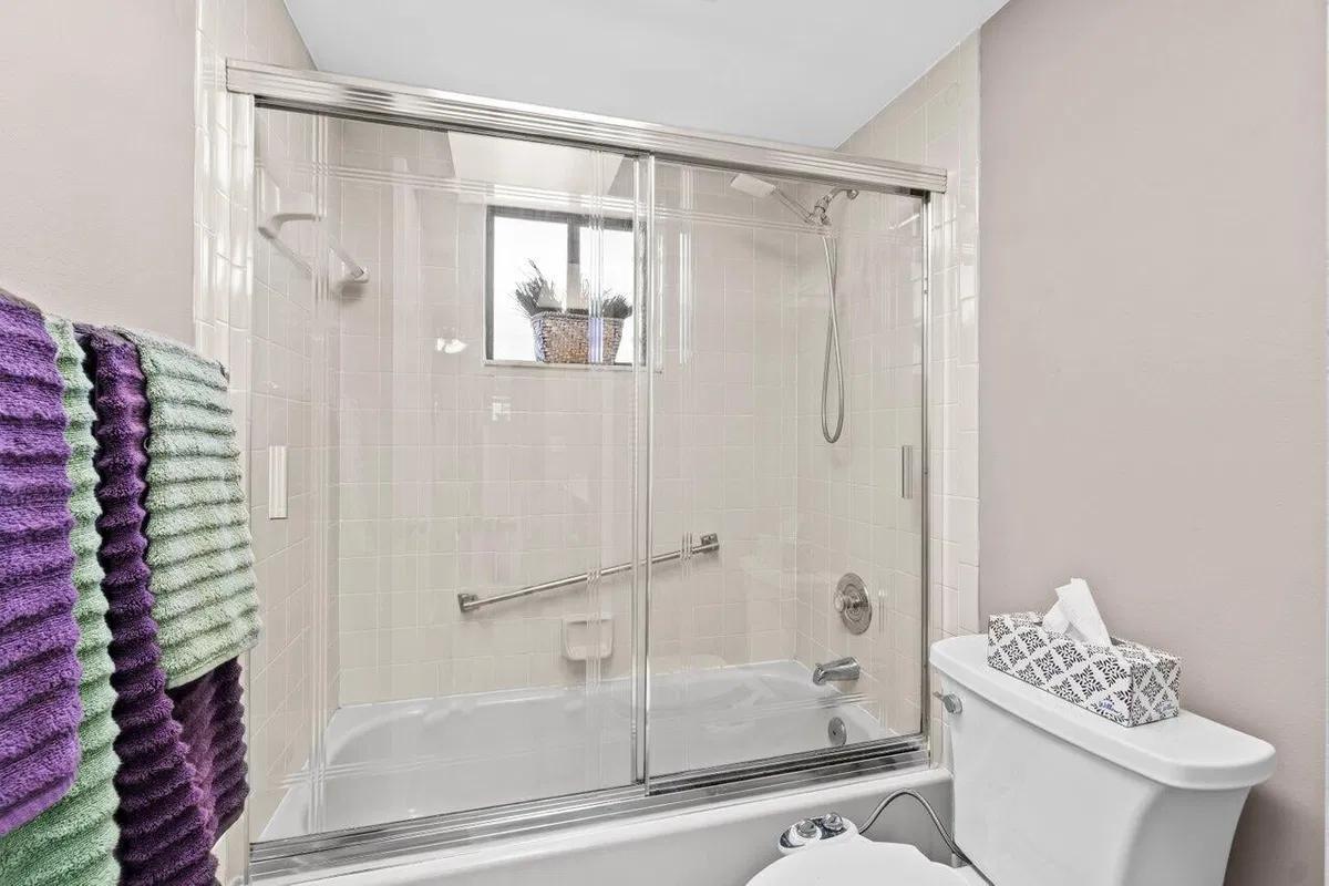 Las Verdes III Unit 316 photo 13
