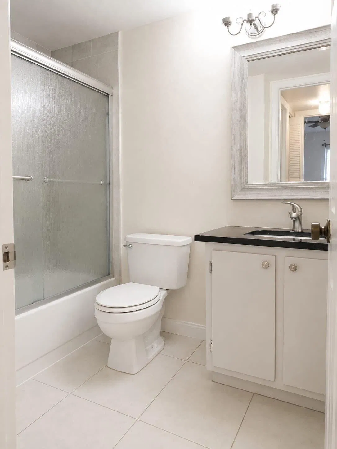 Unit C2 photo 10