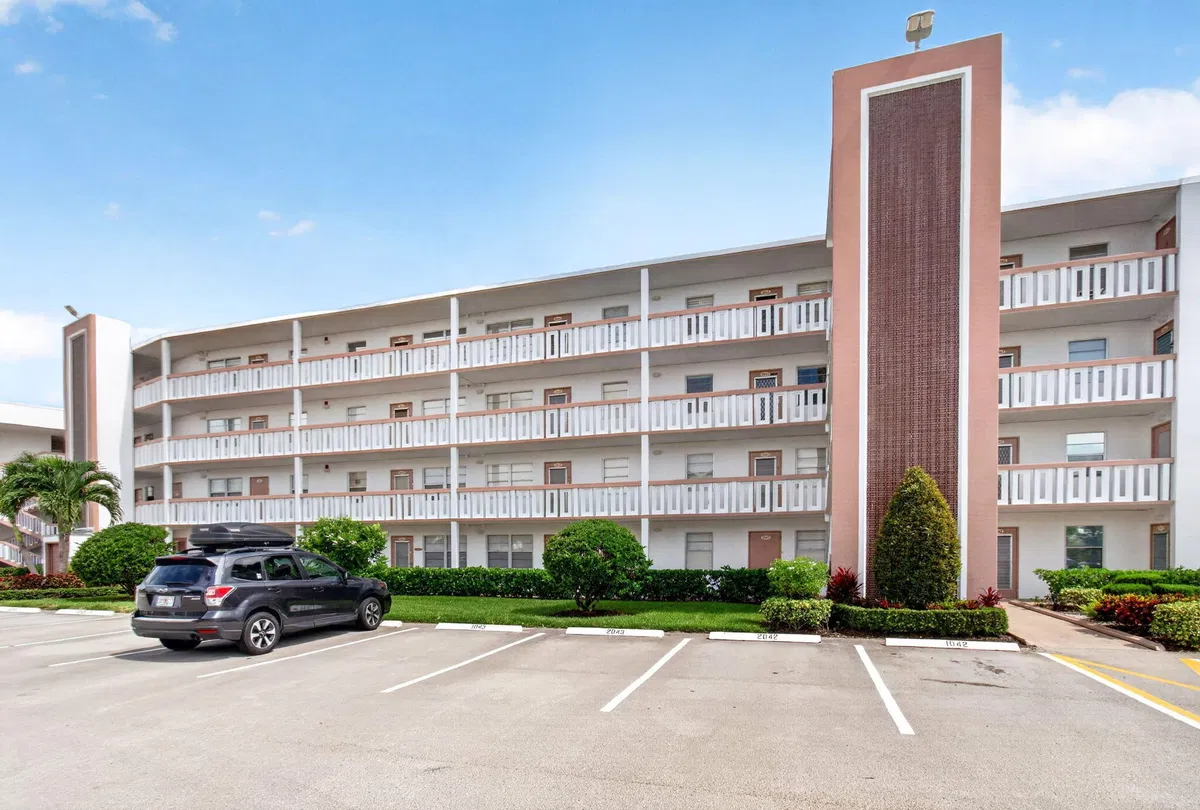 Residence photo 52