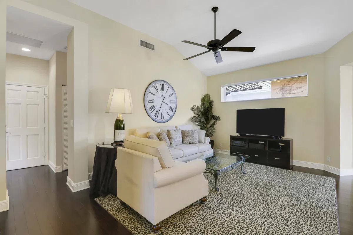  Residence photo 19
