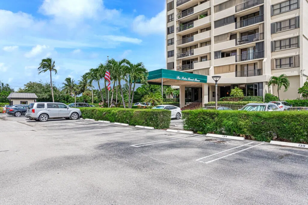 Palm Beach House Unit 203 photo 4