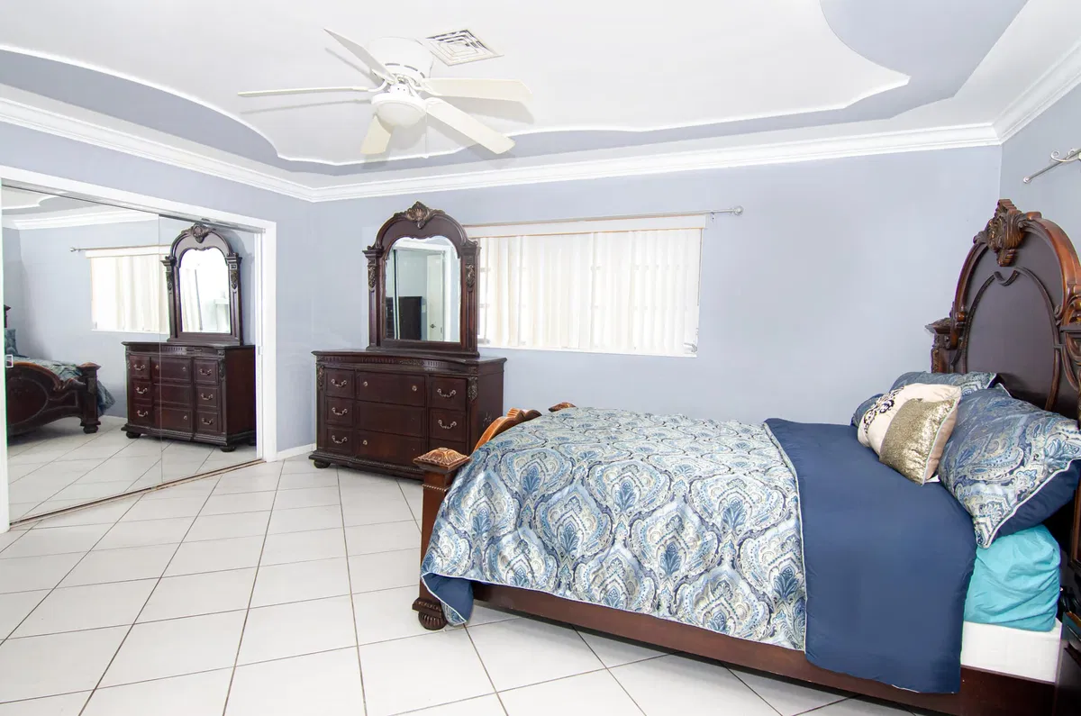Residence photo 43