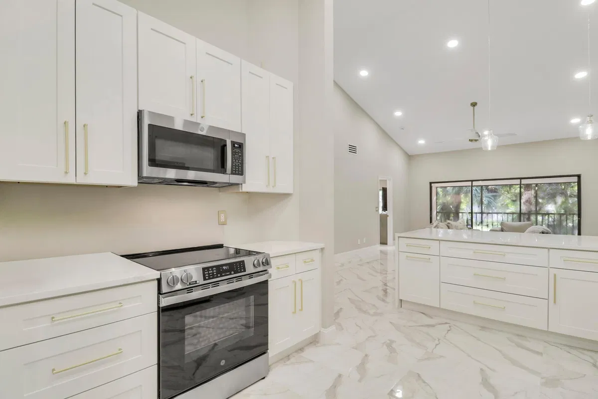 PGA National Palm Beach Gardens Unit 202 photo 16