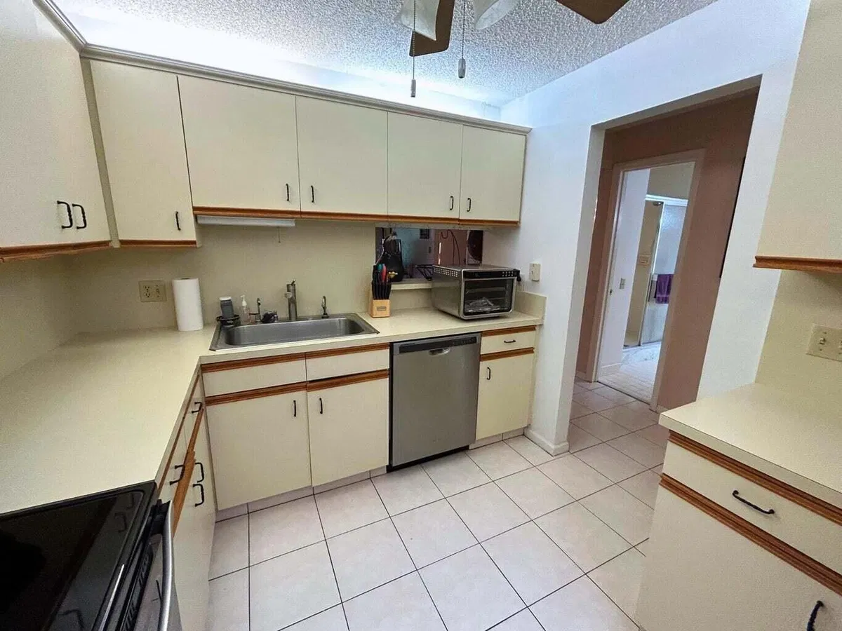  Residence photo 7