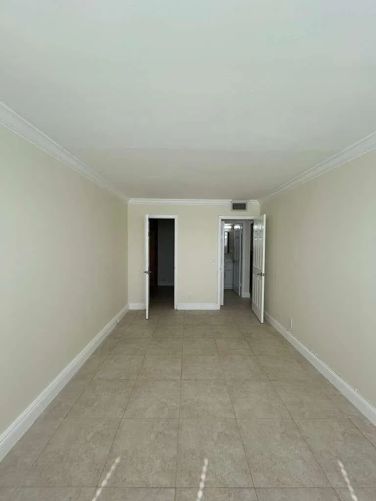  Residence photo 7