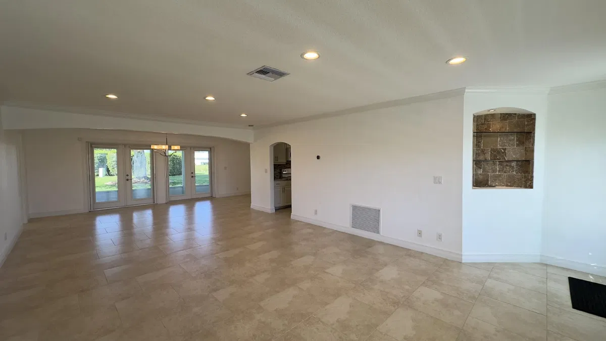 Residence photo 19
