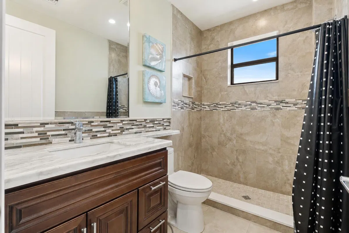 Residence photo 31