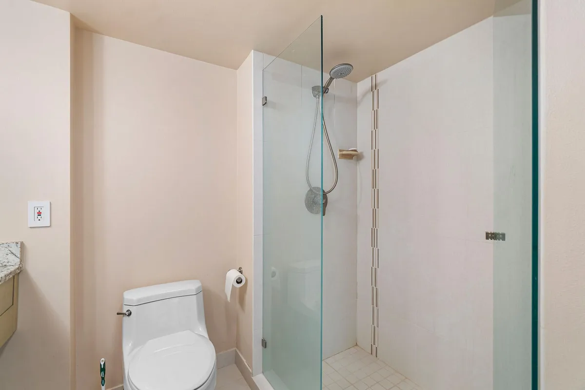 Unit 29B photo 28