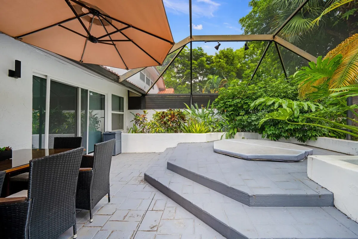  Residence photo 25