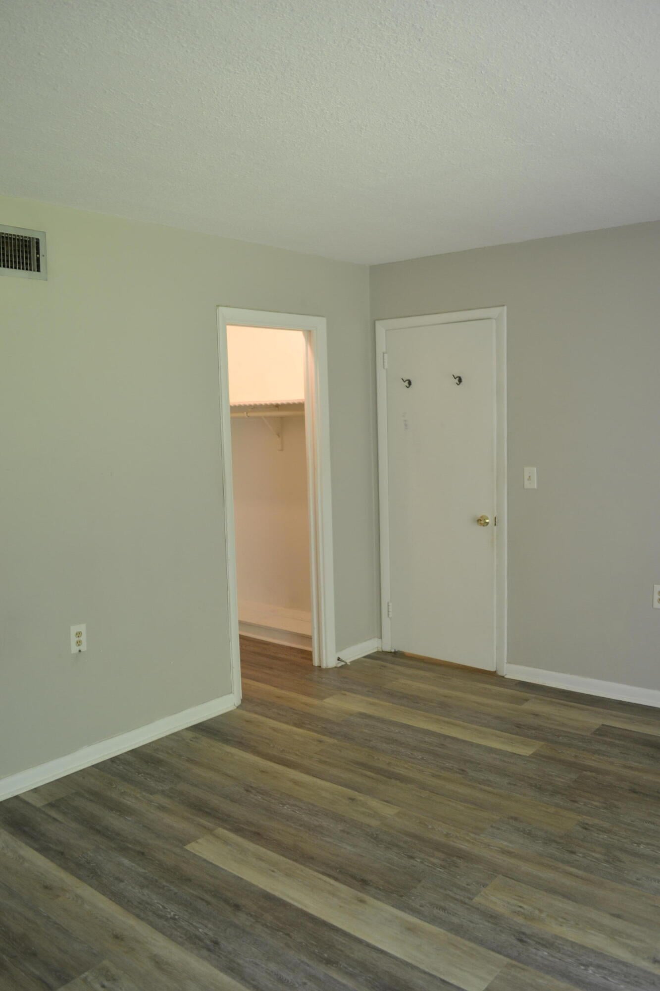  Unit 2-106 photo 13