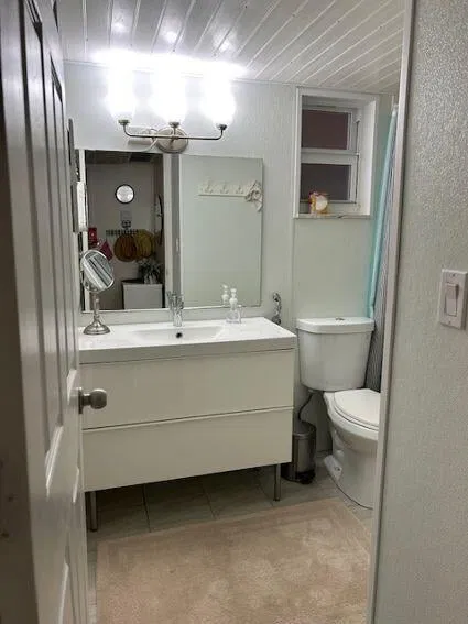 Unit 307 photo 13