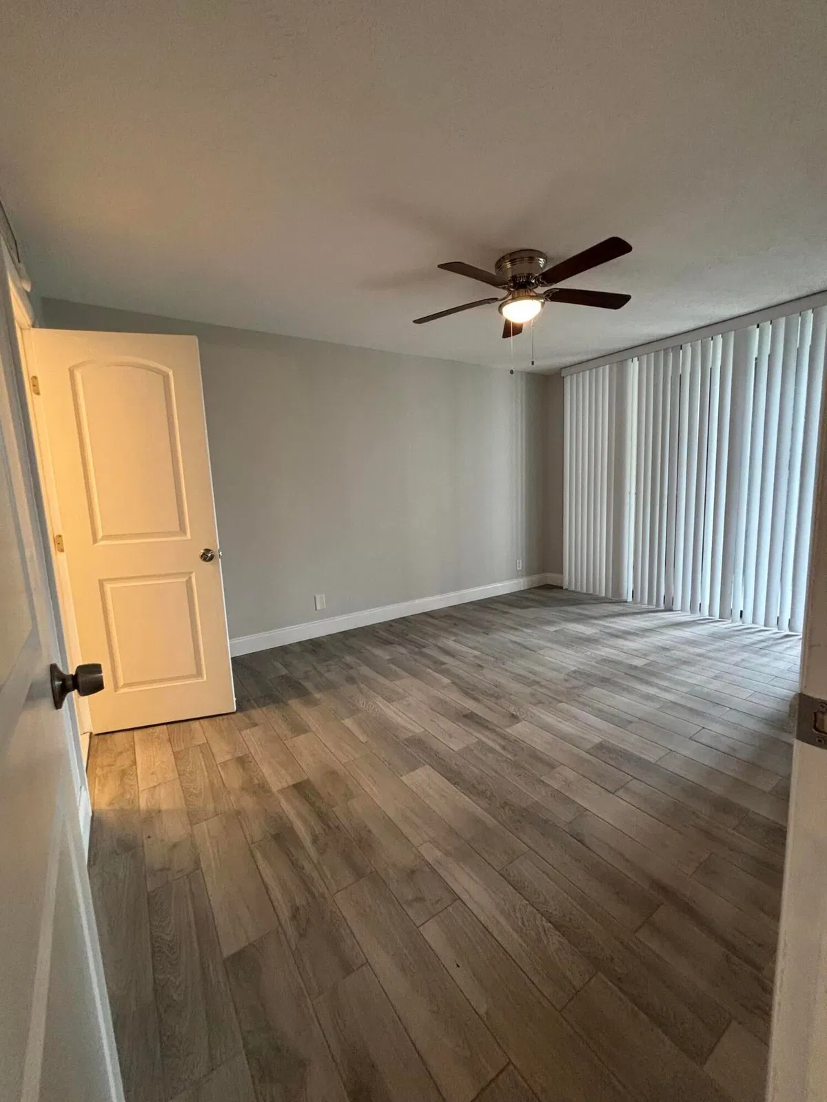 Unit 106 photo 10
