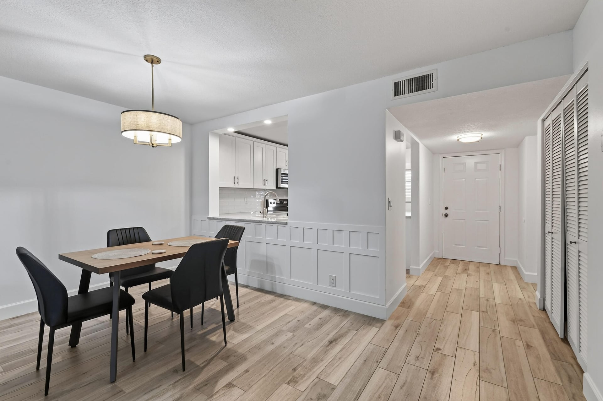 Eastpointe Country Club Unit 101 D photo 4