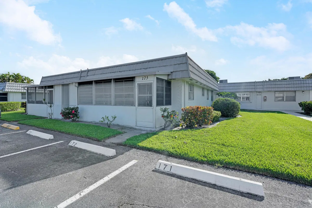 Residence photo 19