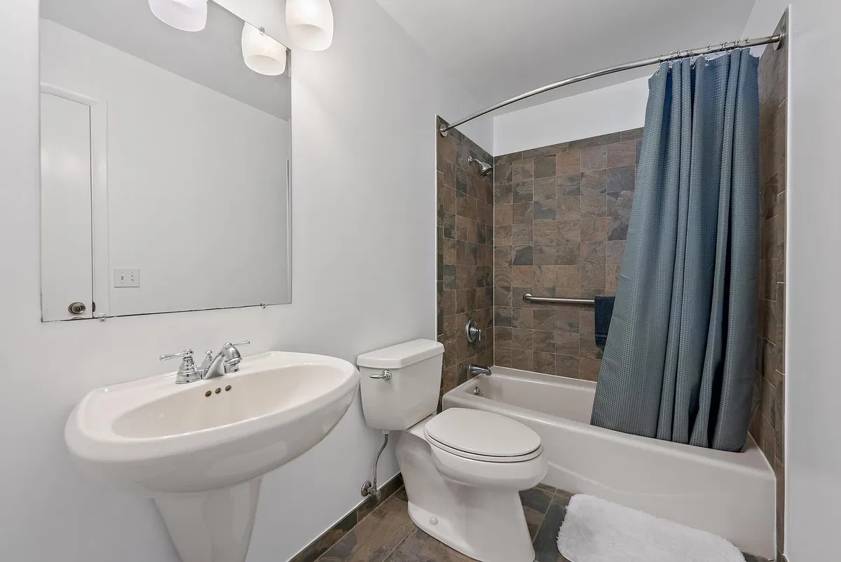  Residence photo 16