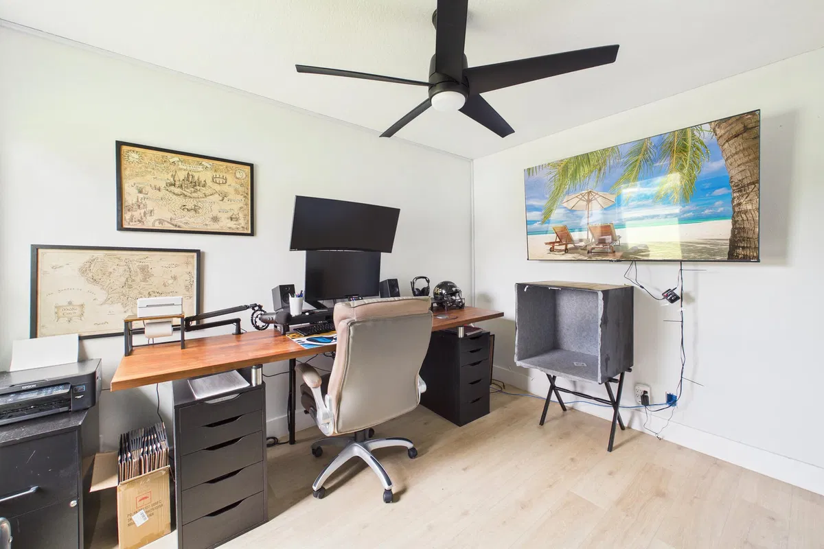 Residence photo 37