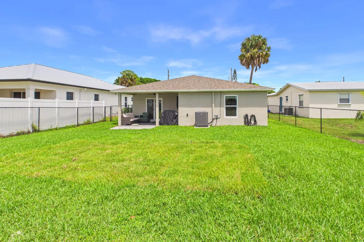 Residence photo 67
