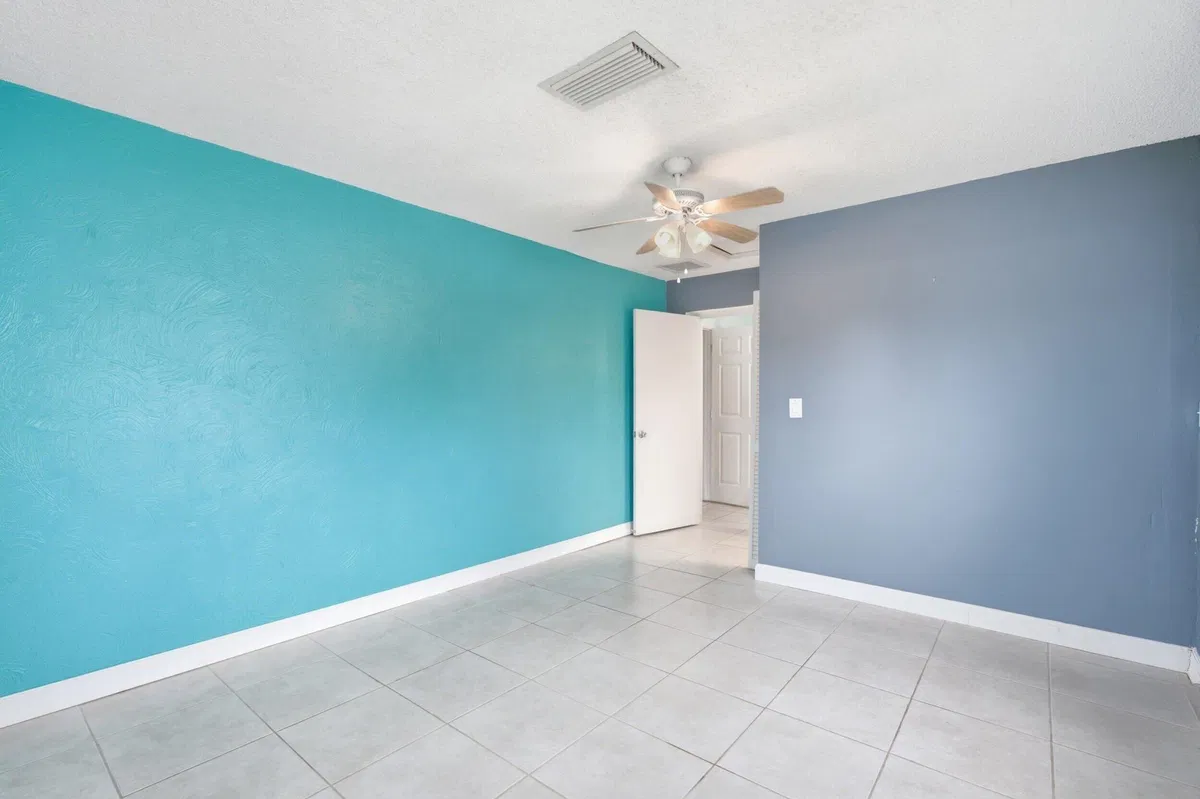  Residence photo 16