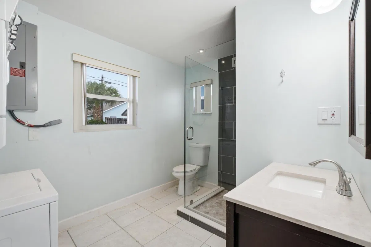  Residence photo 19