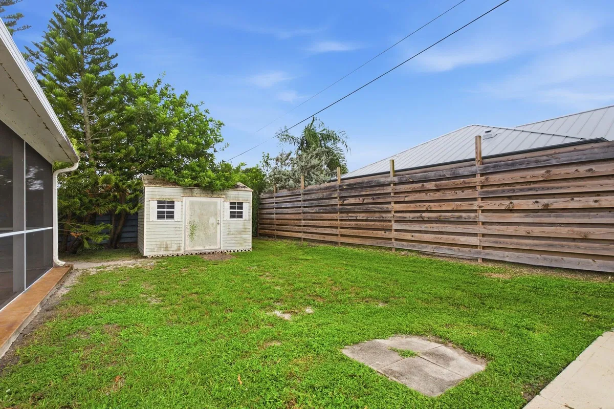 Residence photo 28
