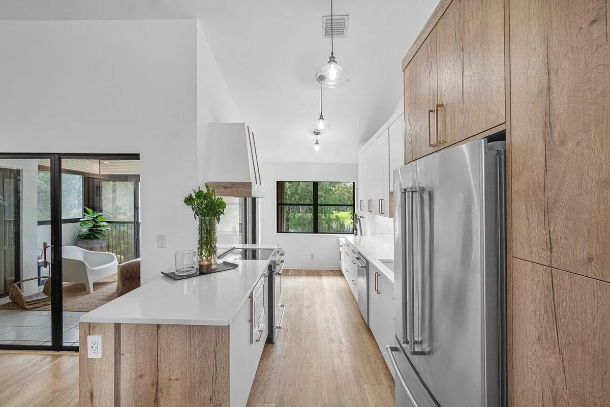  Unit 2706 photo 10