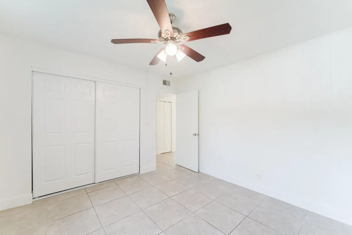  Residence photo 13