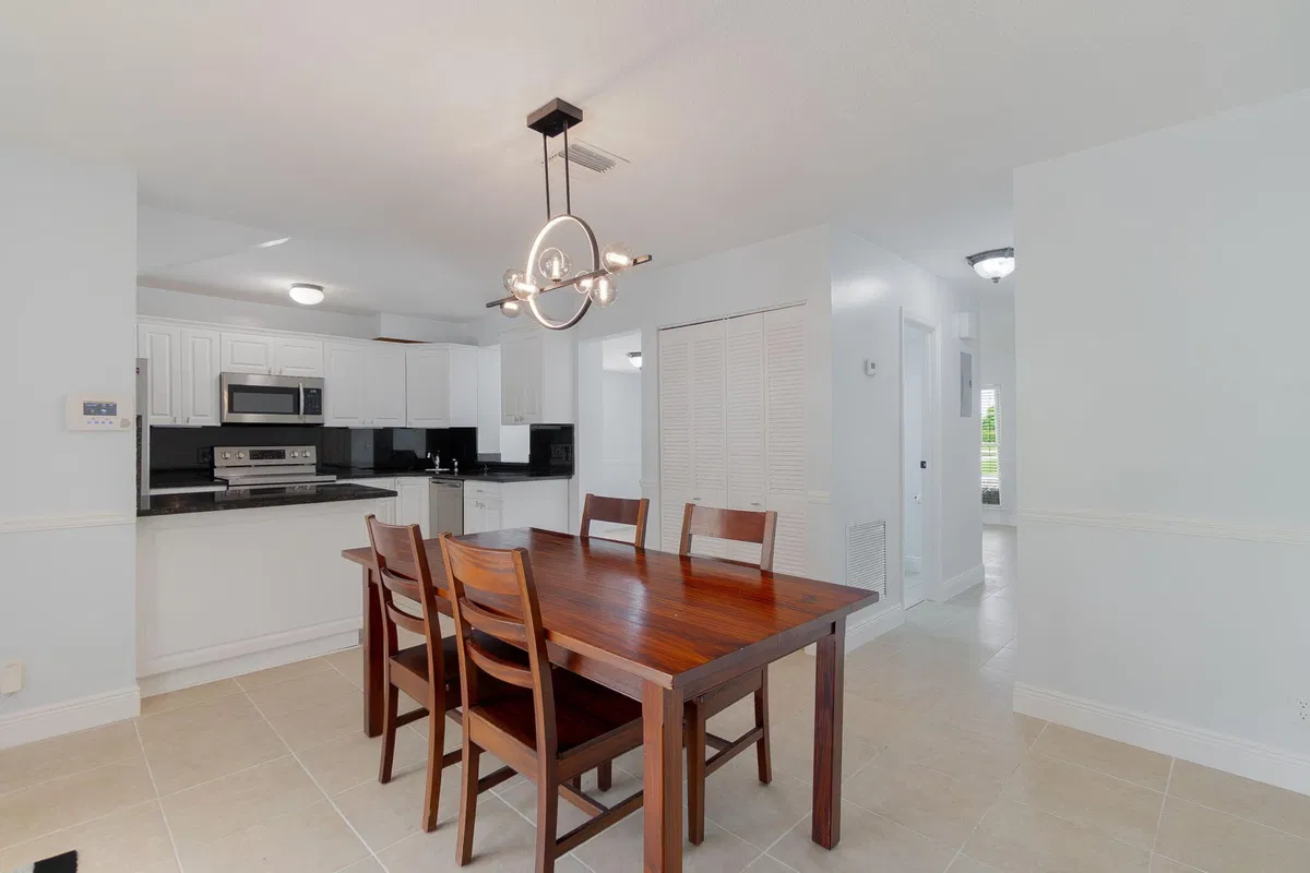Residence photo 10